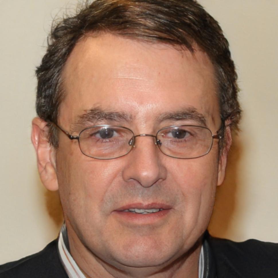 Finanztraine Tillmann Pfannkuch mit langjähriger Erfahrung in Budgetplanung